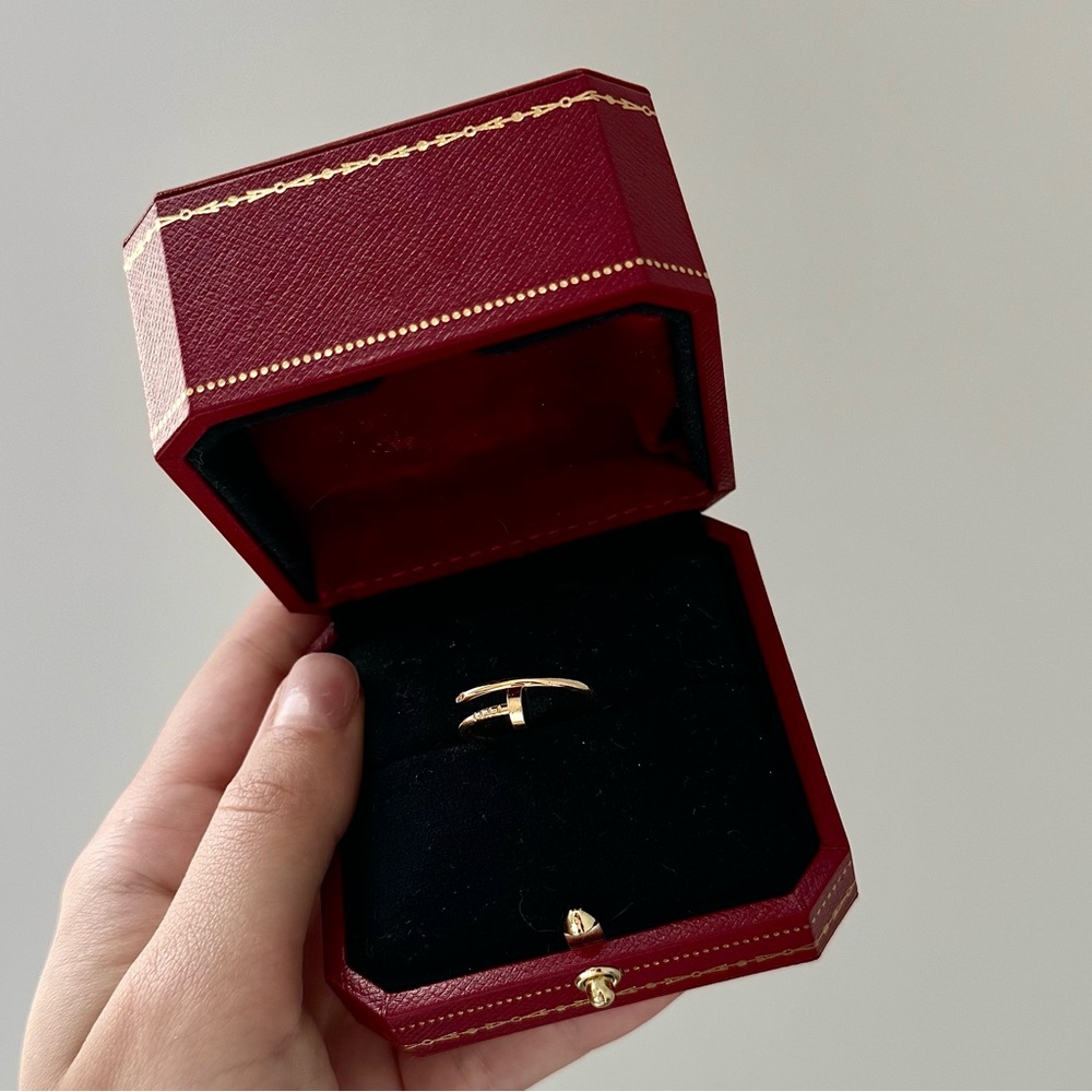 Cartier just in clou authentic